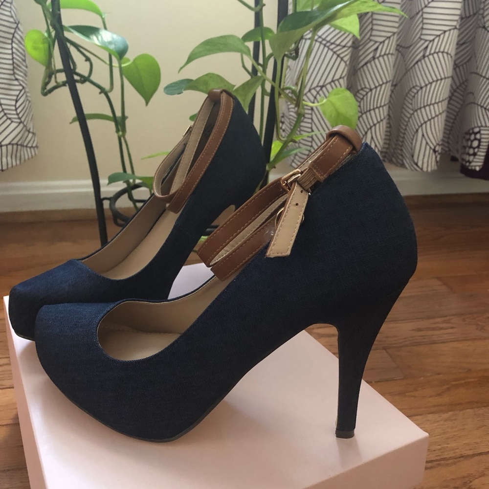 Just fab cute heels - never worn, size 10